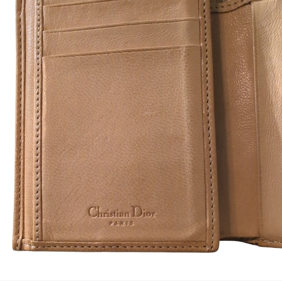 Dior Tan and Brown Women's Wallet Canvas Leather Needs Snap Replacement Preloved - Picture 12 of 15